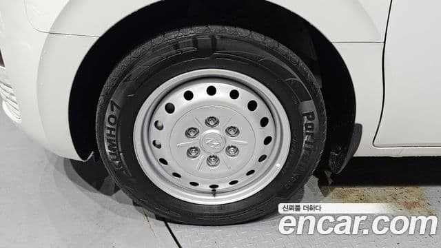 Hyundai Staria 2024 — ფოტო 5/20