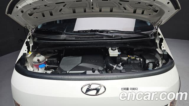 Hyundai Staria 2024 — ფოტო 6/20