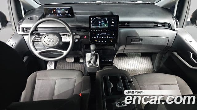 Hyundai Staria 2024 — ფოტო 7/20