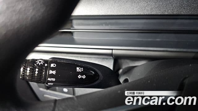 Hyundai Staria 2024 — ფოტო 18/20