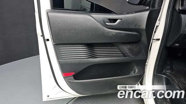 Hyundai Staria 2024 — Şəkil 18/33