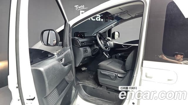 Hyundai Staria 2024 — Şəkil 24/33