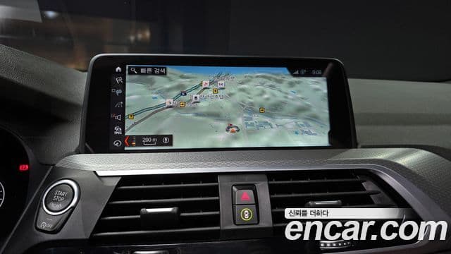 BMW X3 2018 — ფოტო 15/20