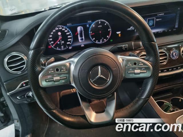 Mercedes-Benz S-Class 2018 — Photo 5/16