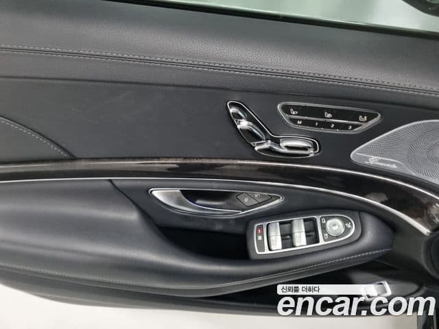 Mercedes-Benz S-Class 2018 — Photo 8/16