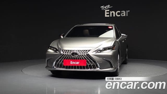 Lexus ES300h 2025 — ფოტო 3/20