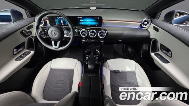 Mercedes-Benz A-Class 2020 — Şəkil 8/28