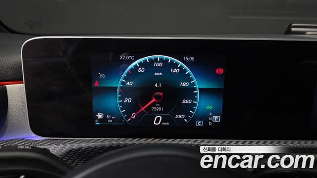 Mercedes-Benz A-Class 2020 — Şəkil 25/28