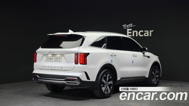 Kia Sorento 2022 — ფოტო 2/20