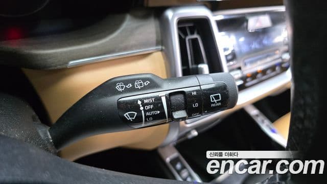 Kia Sorento 2022 — ფოტო 15/20