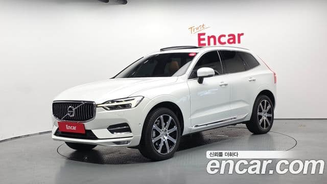 Volvo XC60 2019 — ფოტო 9/20