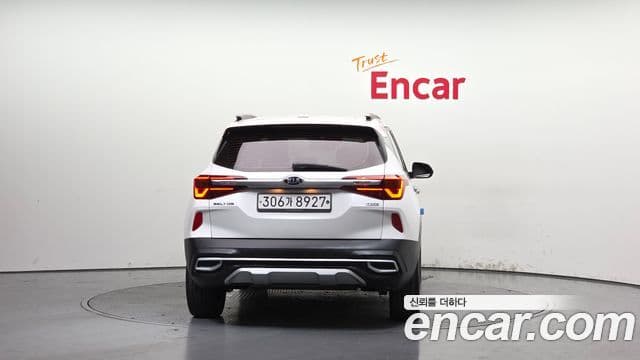 Kia Seltos 2020 — ფოტო 4/20