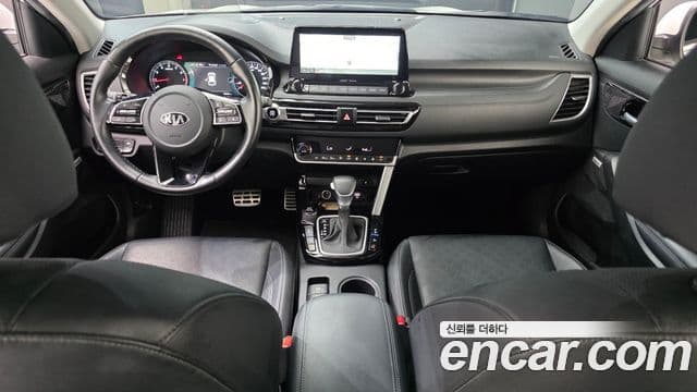 Kia Seltos 2020 — ფოტო 7/20