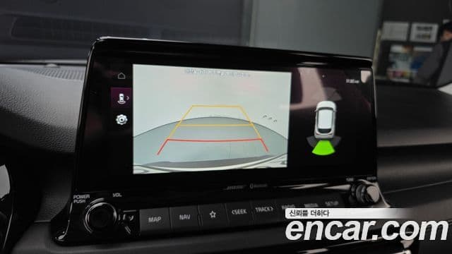 Kia Seltos 2020 — ფოტო 17/20