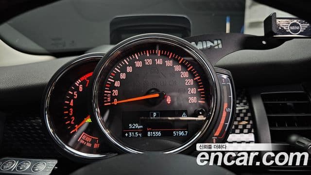 Mini Cooper S 2018 — Şəkil 6/20