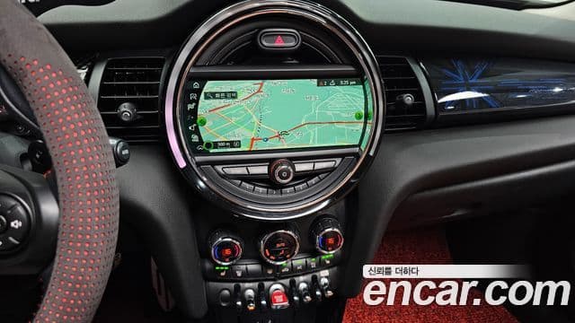 Mini Cooper S 2018 — Şəkil 13/20