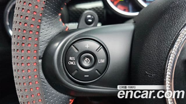 Mini Cooper S 2018 — Şəkil 17/20