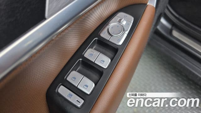 Genesis G70 2018 — ფოტო 11/20