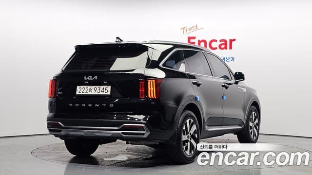 Kia Sorento 2022 — ფოტო 2/20