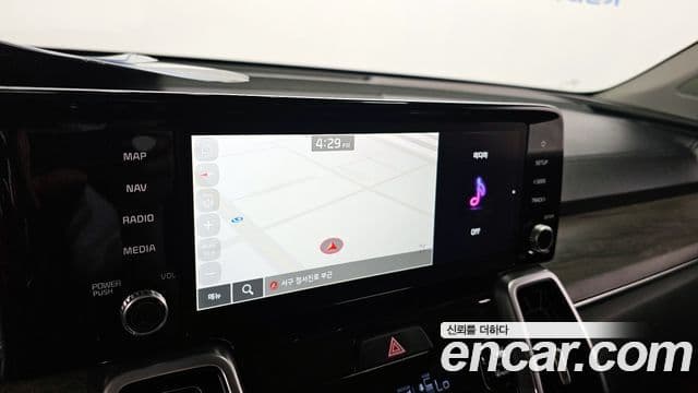 Kia Sorento 2022 — Şəkil 24/30