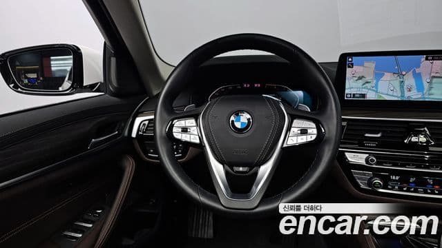 BMW 5 Series 2020 — ფოტო 12/20