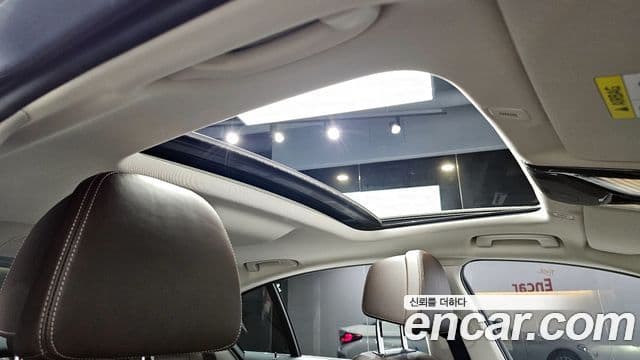 BMW 5 Series 2020 — ფოტო 18/20