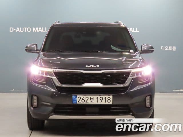 Kia Seltos 2022 — ფოტო 1/20