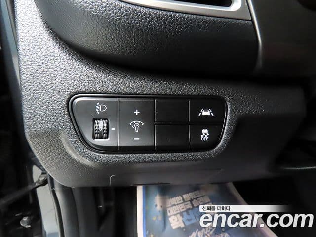 Kia Seltos 2022 — ფოტო 14/20