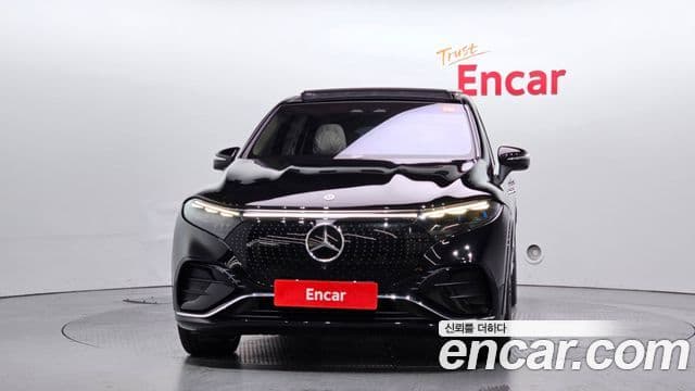 Mercedes-Benz EQS SUV 2023 — Photo 9/32