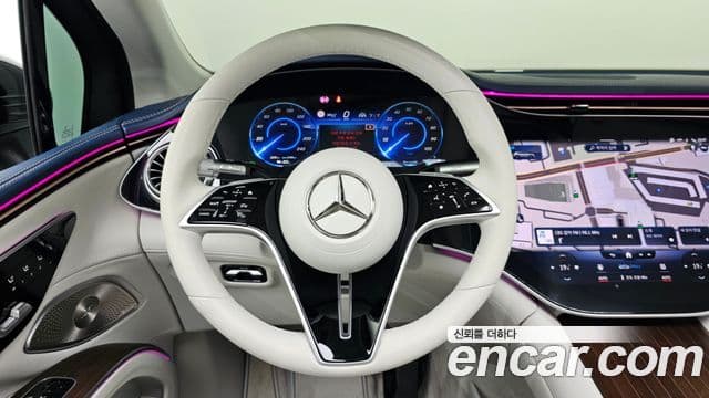 Mercedes-Benz EQS SUV 2023 — Photo 11/32