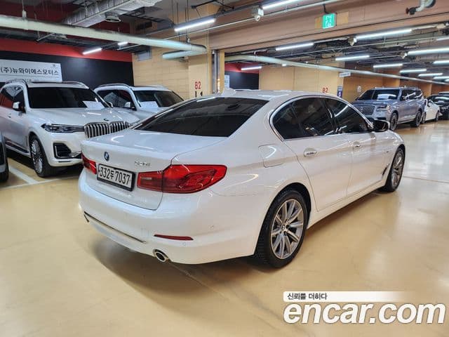 BMW 5 Series 2018 — Şəkil 3/20