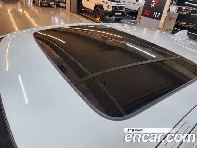 BMW 5 Series 2018 — Şəkil 7/20
