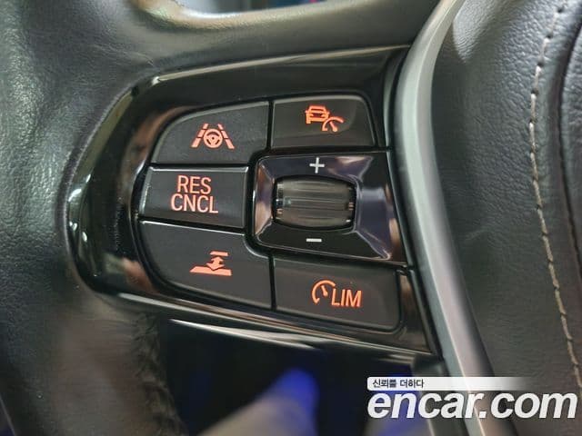 BMW 5 Series 2018 — Şəkil 20/20
