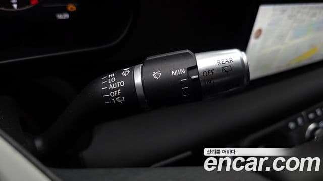 Land Rover Defender 2020 — Photo 5/20