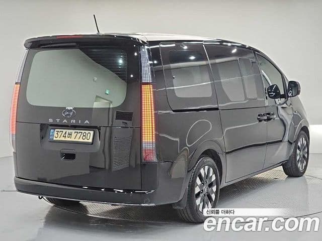 Hyundai Staria 2021 — Şəkil 3/19