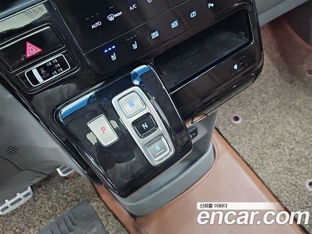 Hyundai Staria 2021 — Şəkil 7/19