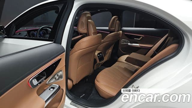 Mercedes-Benz E-Class 2026 — ფოტო 12/20