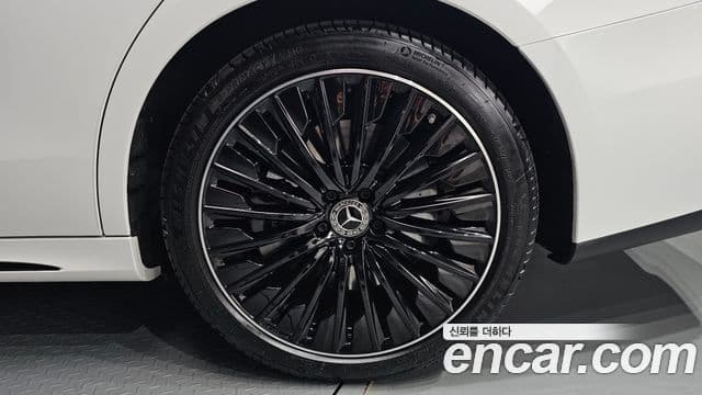 Mercedes-Benz E-Class 2026 — Photo 3/35