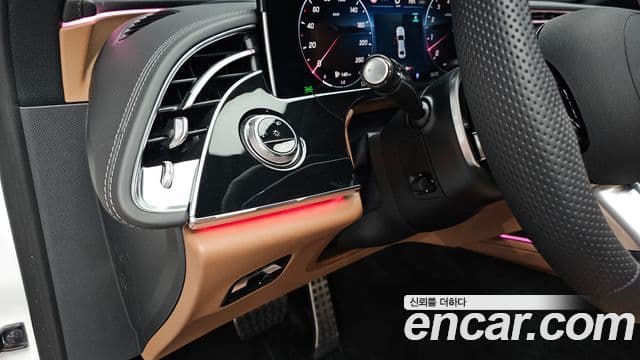 Mercedes-Benz E-Class 2026 — Photo 32/35
