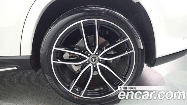 Mercedes-Benz GLS-Class 2025 — Photo 3/34