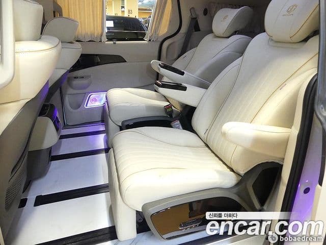 Kia Carnival 2025 — Фото 12/20
