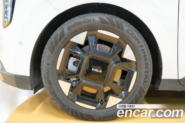 Kia Carnival 2025 — Фото 20/20