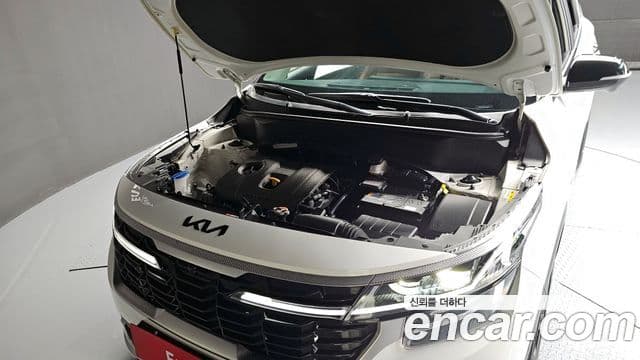 Kia Seltos 2022 — ფოტო 6/20