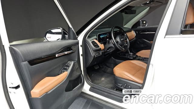Kia Seltos 2022 — ფოტო 10/20