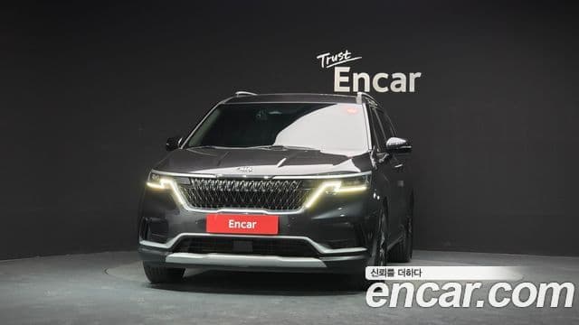 Kia Carnival 2021 — Фото 3/20