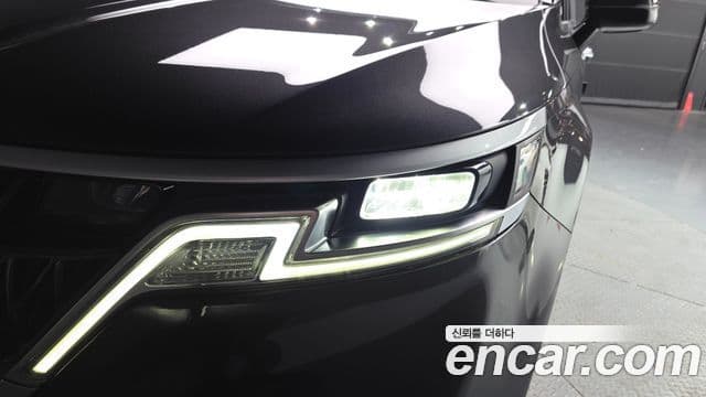 Kia Carnival 2021 — ფოტო 23/30
