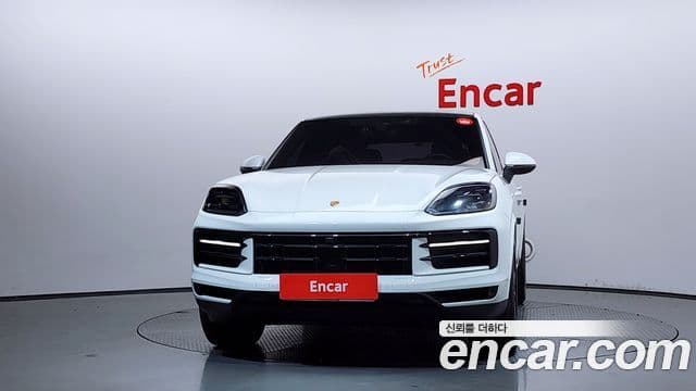 Porsche Cayenne 2023 — Photo 23/36
