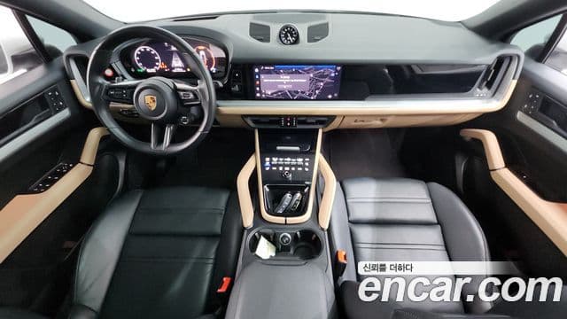Porsche Cayenne 2023 — Photo 7/36