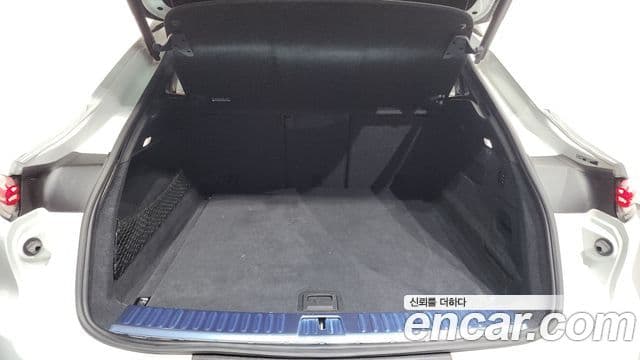 Porsche Cayenne 2023 — Photo 3/36