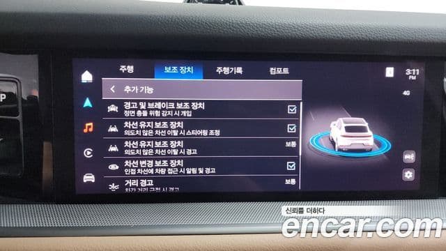 Porsche Cayenne 2023 — Photo 17/36